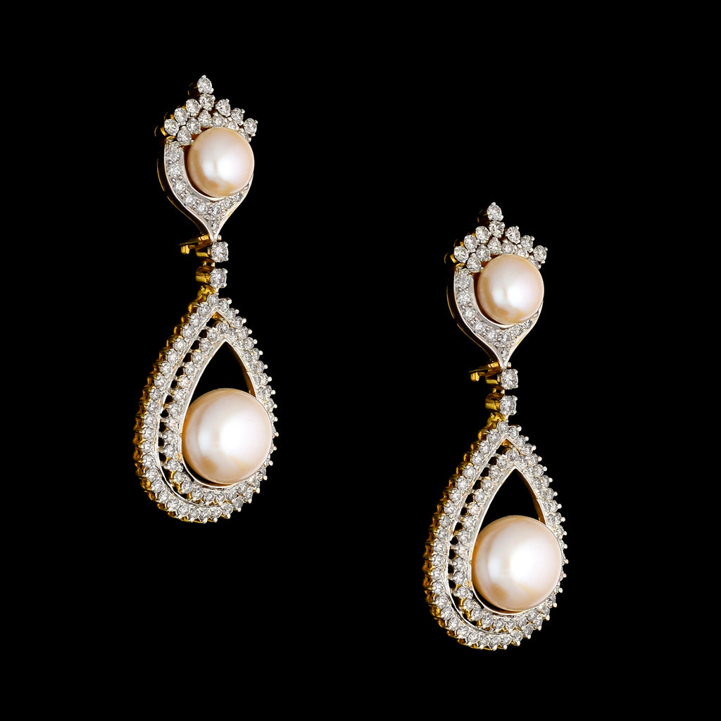 Indulge in Elegance with this Stunning Necklace and Earring Pair - (GDNE0379)