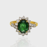 Stunning ring that celebrates the timeless beauty of emeralds and the brilliance of diamonds.(GDR0340)